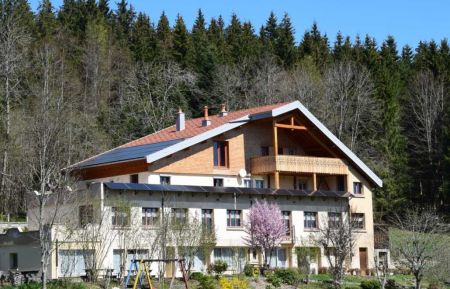 Chambre d'h&ocirc;tes n&deg;25G257 Villers-le-Lac - Doubs - photo