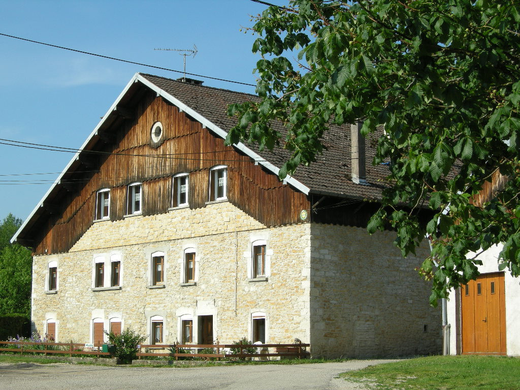 photo 0