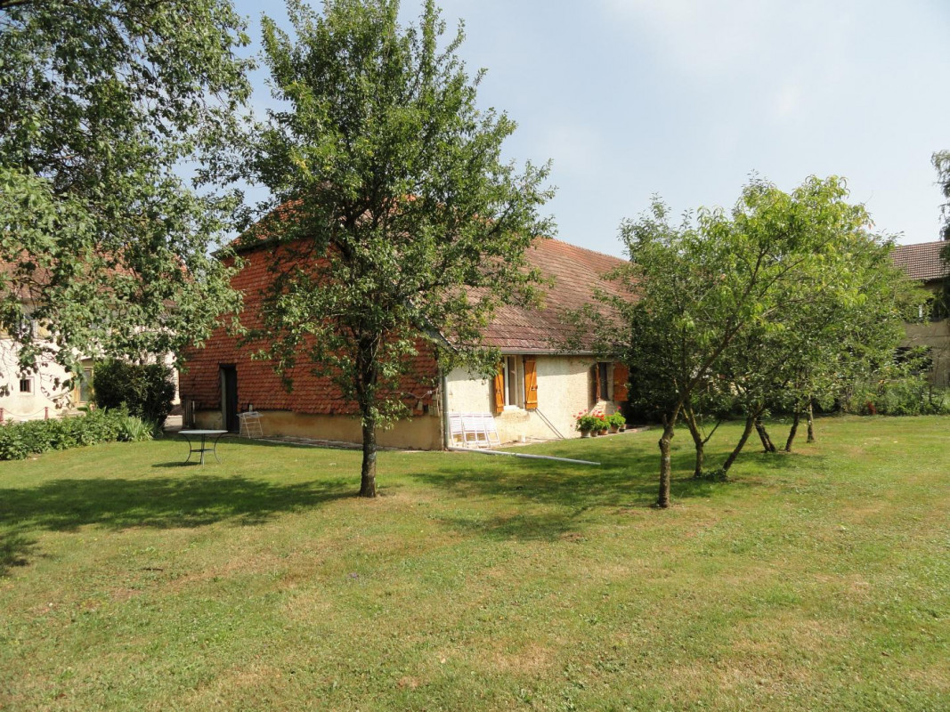 photo 0