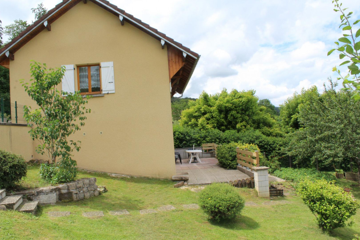 photo 0
