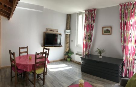 City Break n&deg;25G103 Besan&ccedil;on - Doubs - T&eacute;l&eacute;vision grand &eacute;cran 
WIFI gratuit