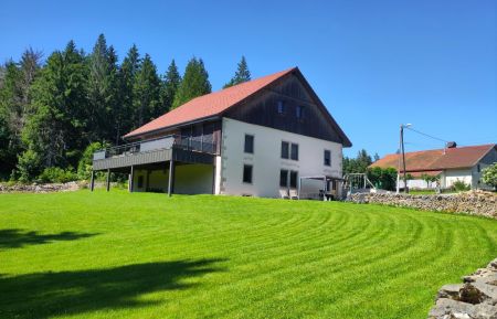 G&icirc;te n&deg;25G747 Saint-Julien-l&egrave;s-Russey - Doubs - photo